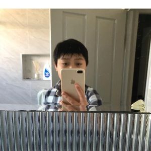 Meet your Posher, Louis